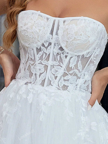 White Strapless Tulle Wedding Dresses Long Floral Lace Fishbone Bridal Gowns With Train A Line Corset Wedding Gown For Women