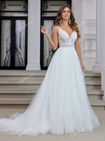 White V Neck Tulle Wedding Dresses For Bride Long A Line Lace Pearl Elegant Sequin Wedding Gown With Train Sleeveless