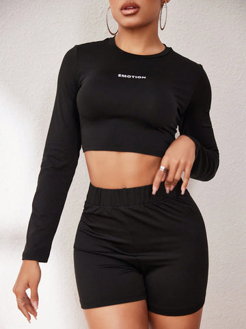 Women'S Letter Printed Crop Top And Shorts Slim-Fit Two Piece Set
