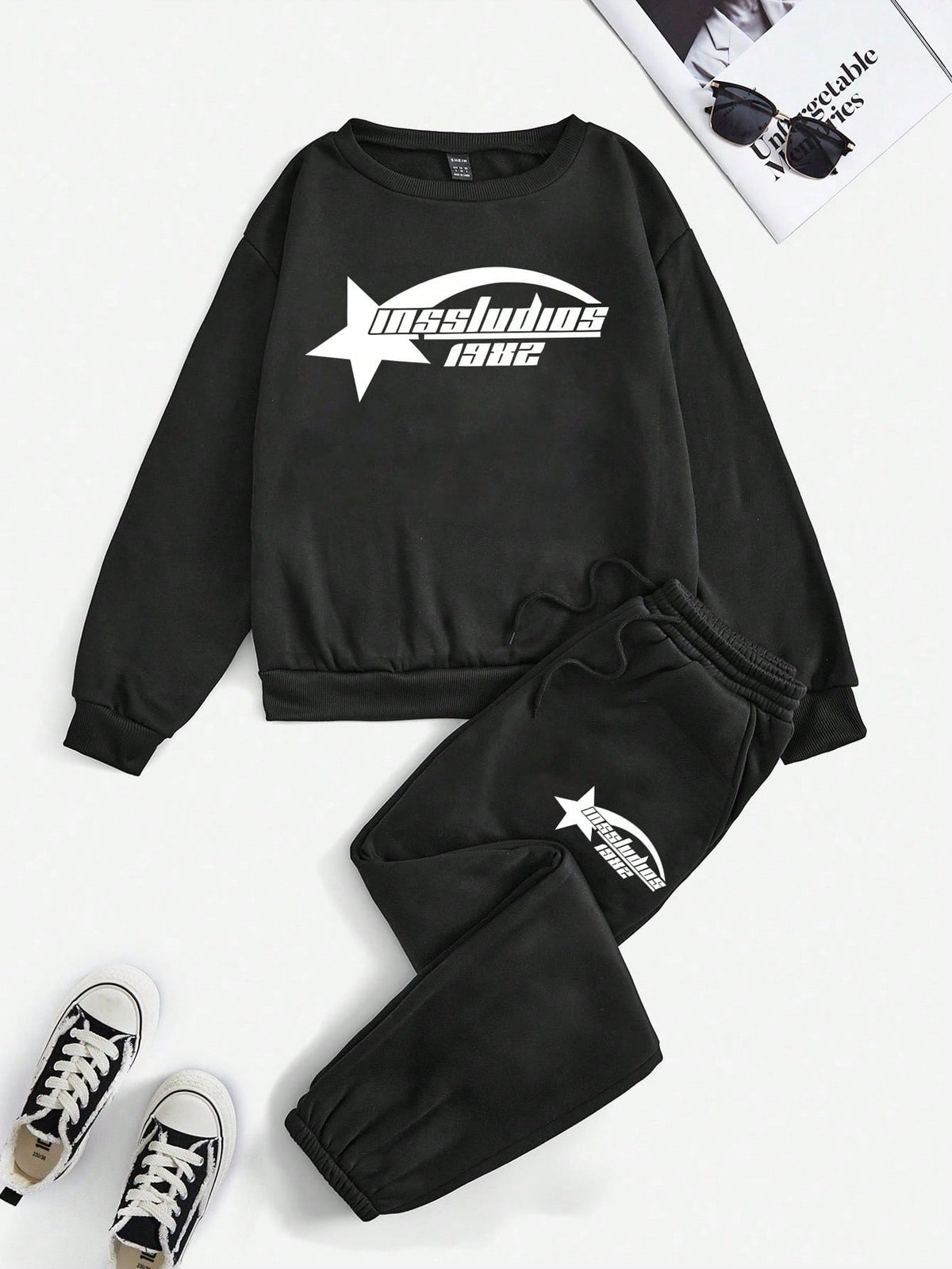 Women'S Star Printed Round Neck Sweatshirt & Sweatpants Set