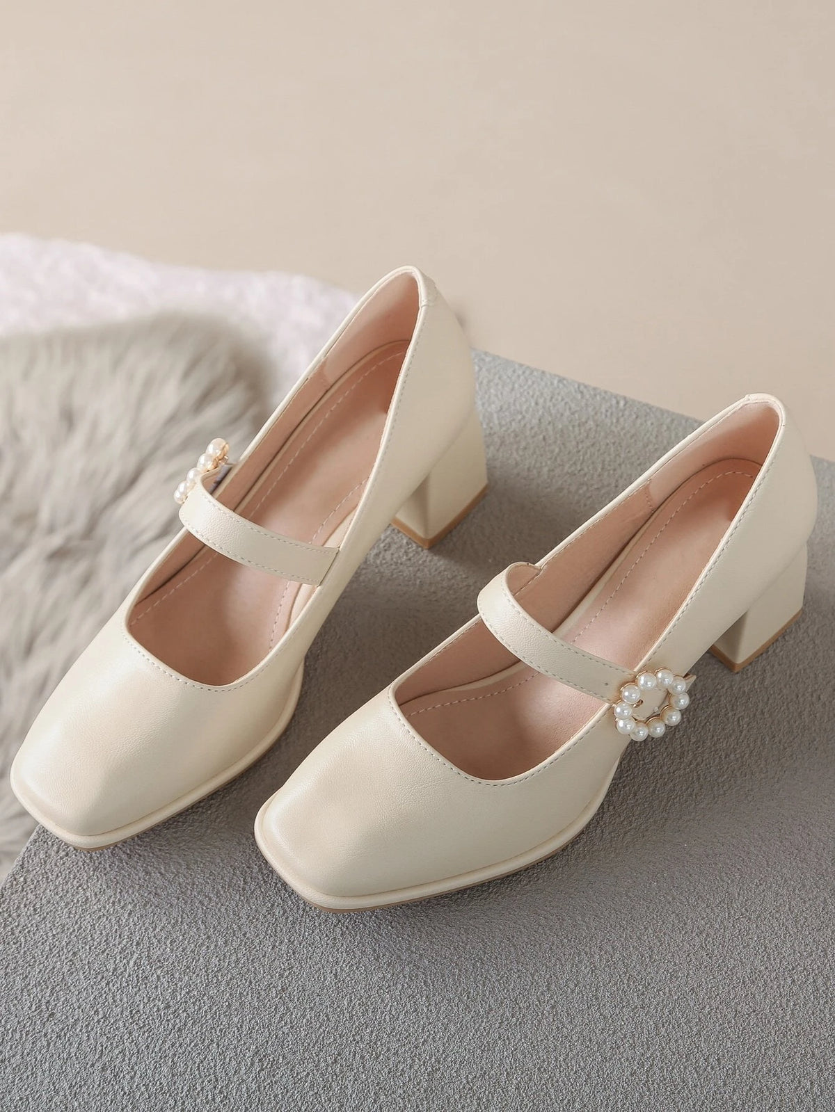 Women Chunky Heel Sandals With Pearl Strap, Suitable For Outdoor And Everyday Wear