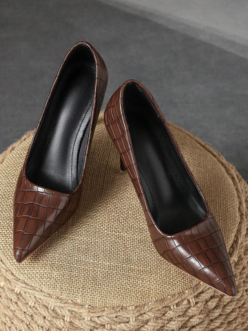 Women Comfortable Pointed Shallow Mouth Nine Centimeters High-Heeled Pumps With Thin Heel, Fashionable Brown Vintage Style With High-End