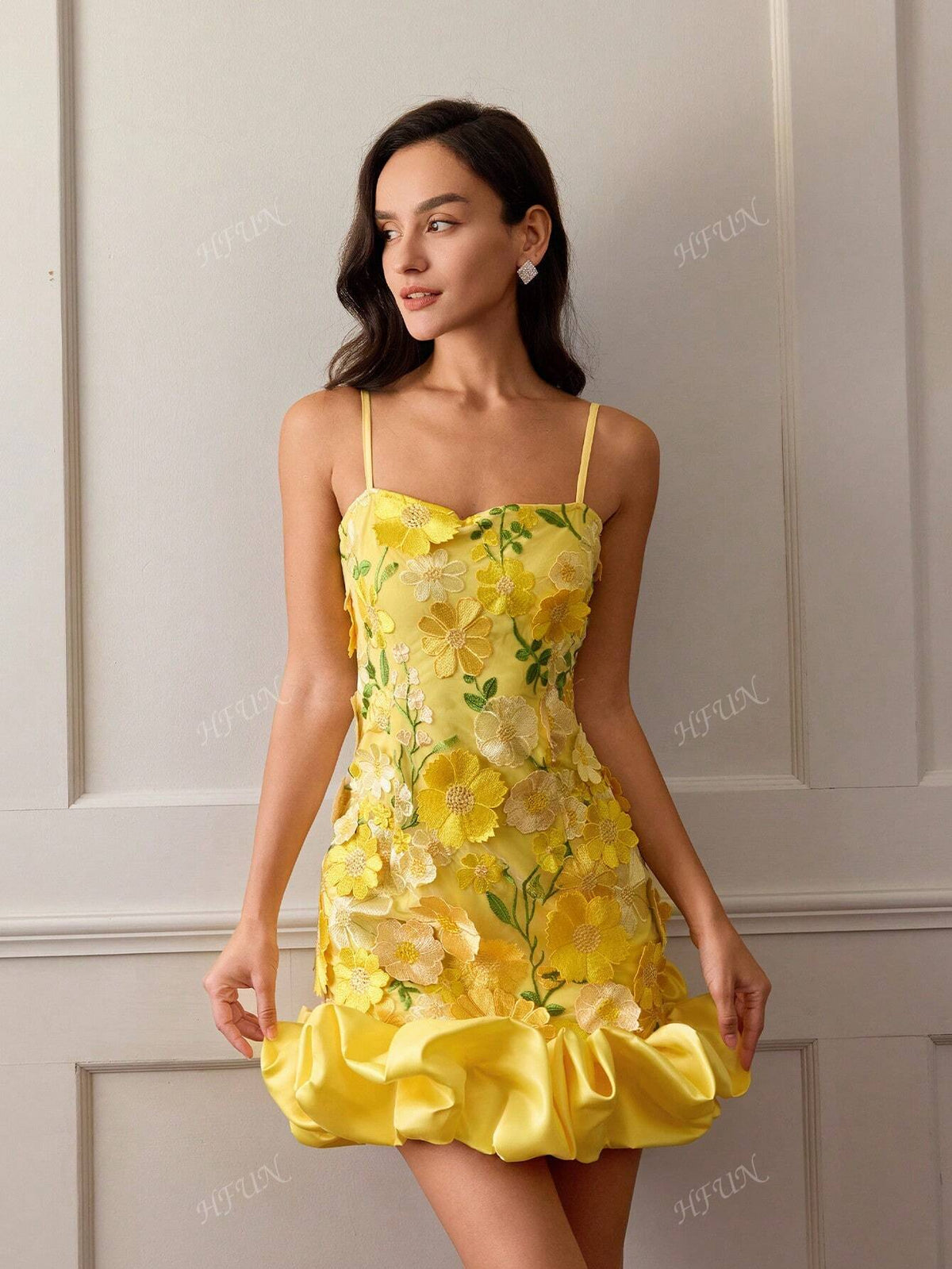 Women Elegant Embroidery Decor Sleeveless A-Line Dress