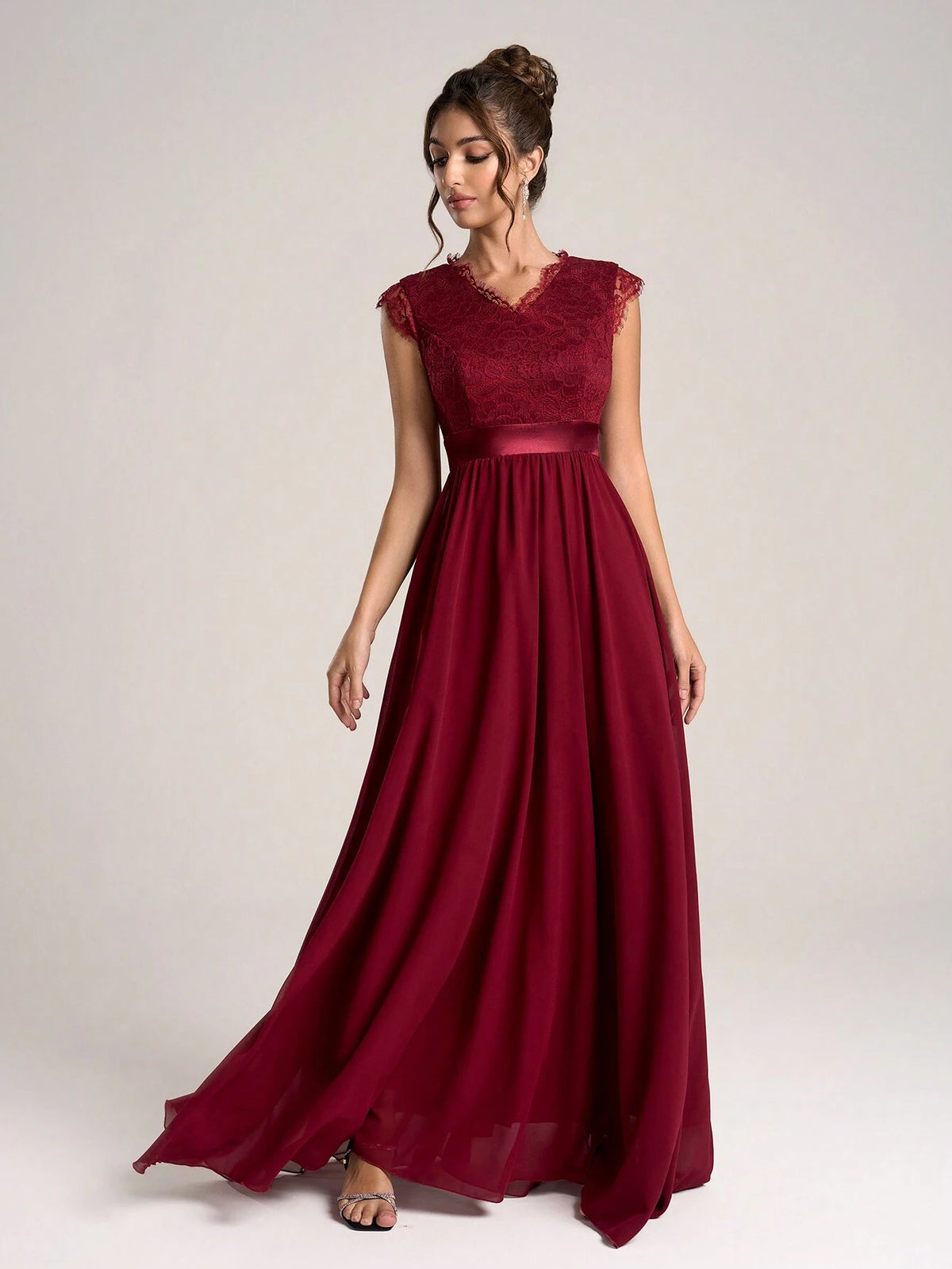 Women Elegant V-Neck Contrast Lace Ruched Minimalist Casual Long Bridesmaid Dress (Adult Size)