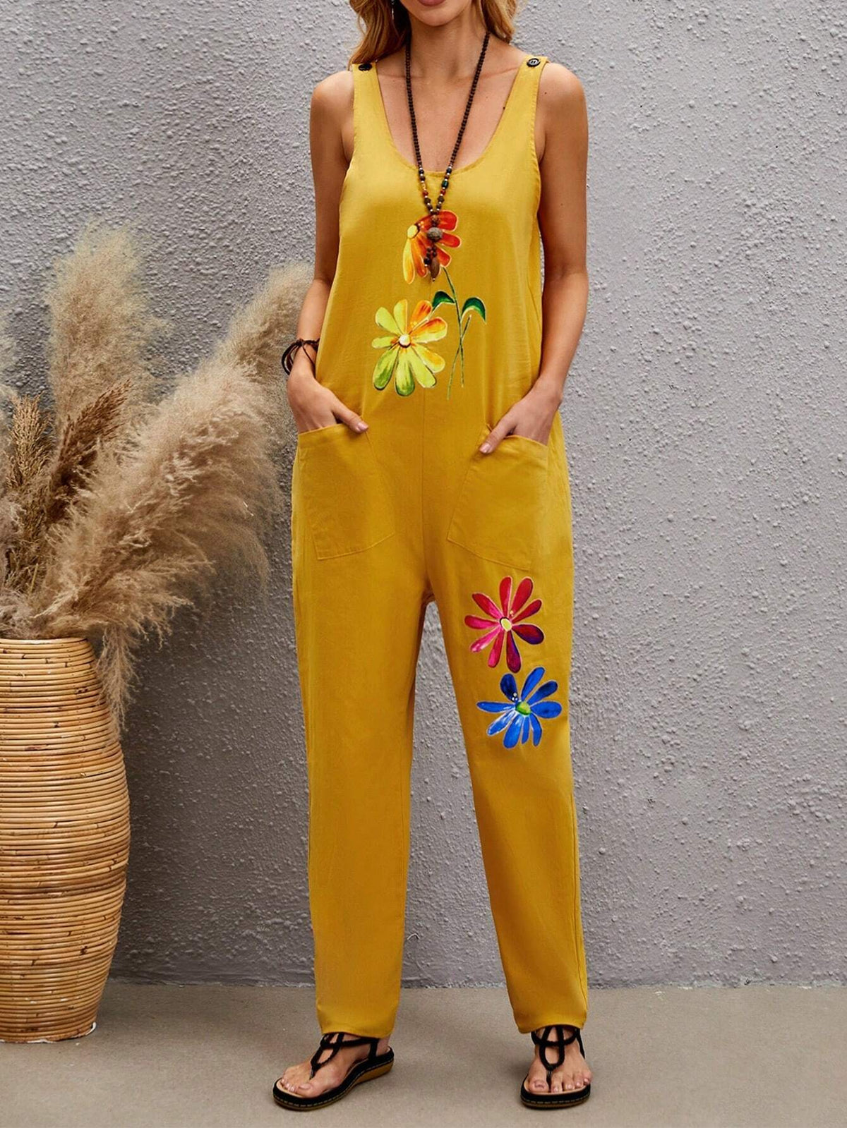 Women Fashionable Floral Pattern Sleeveless Jumpsuit