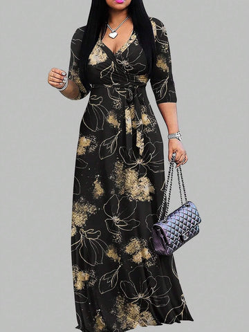 Women Fashionable Floral Printed Mid-Length Dress With V-Neck