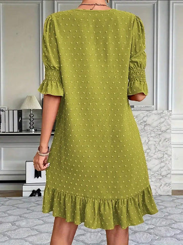 Women Fashionable Holiday Leisure Solid Color Textured Ruffle Edged Dress