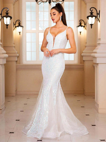 Women Long White V-Neck Spaghetti Strap Mesh Wedding Dress