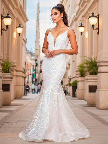 Women Long White V-Neck Spaghetti Strap Mesh Wedding Dress