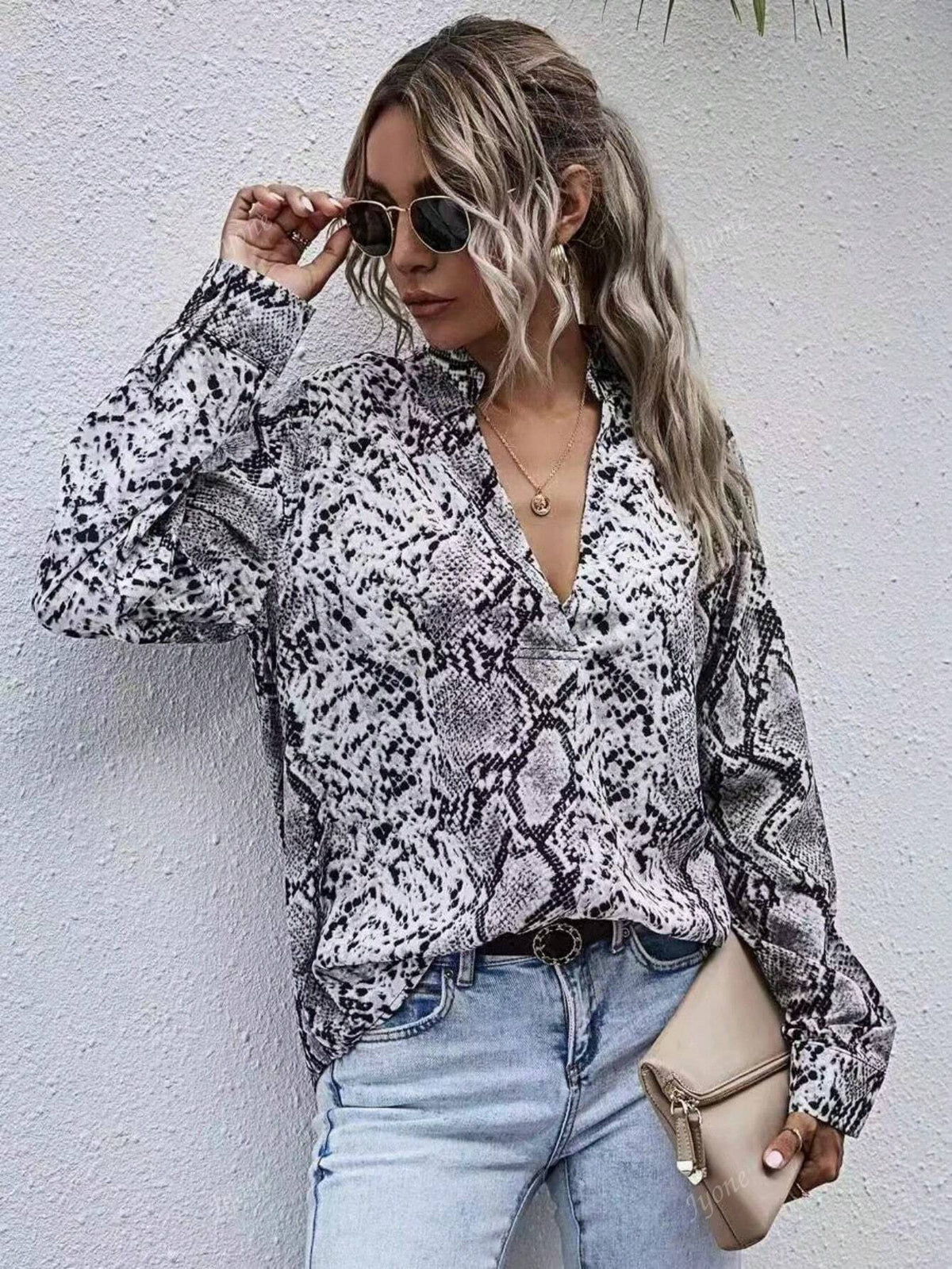 Women's Autumn Fashion Snake Print Lapel Collar Shirt
