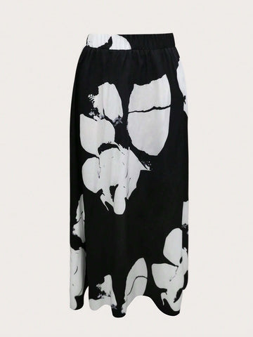Women's Elegant Black And White Contrast Color Printed Umbrella Skirt
