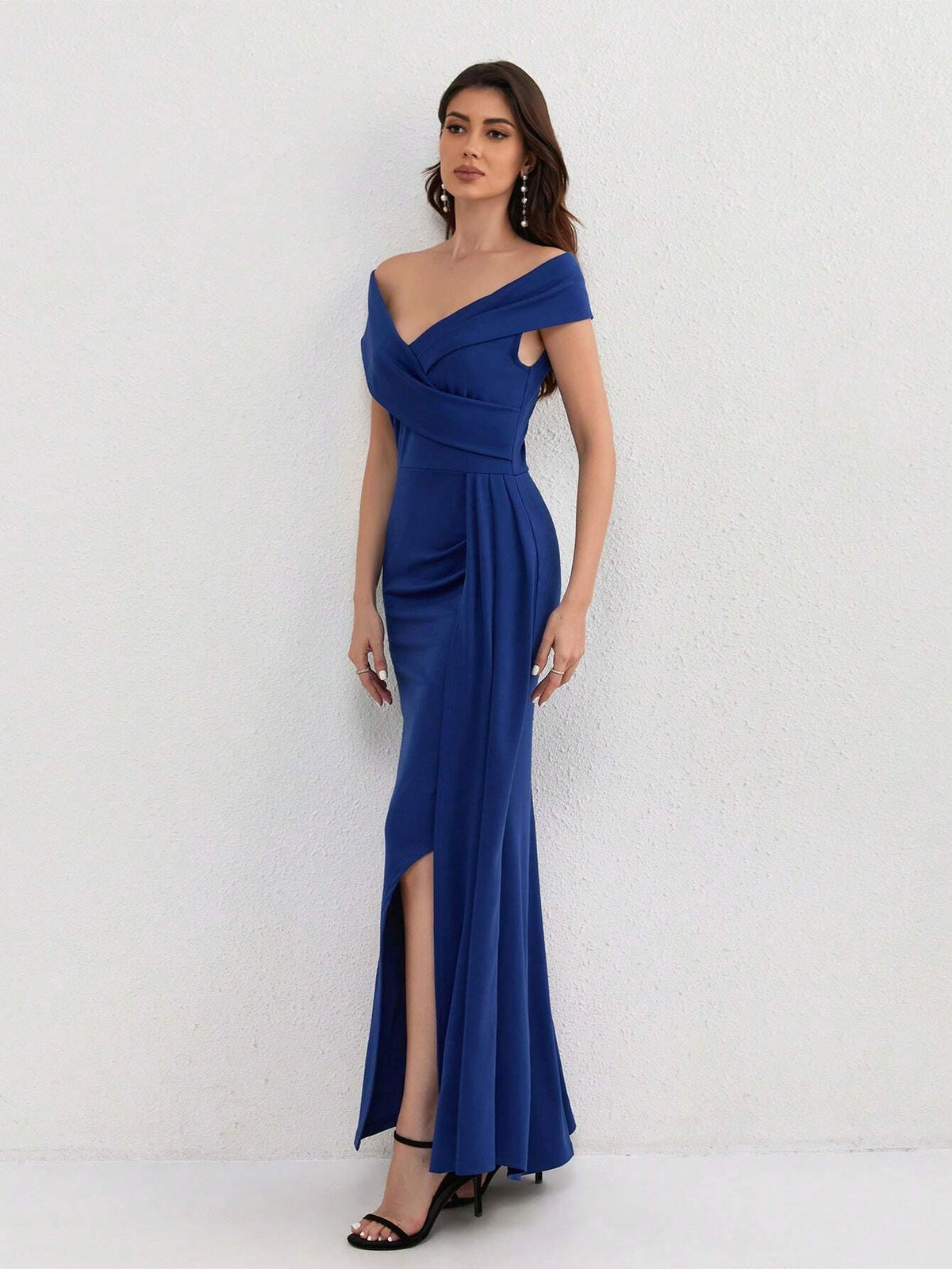 Women's Elegant Cold-Shoulder Sleeveless Sexy High Slit Evening Gown For Club Party Celebrity Red Carpet