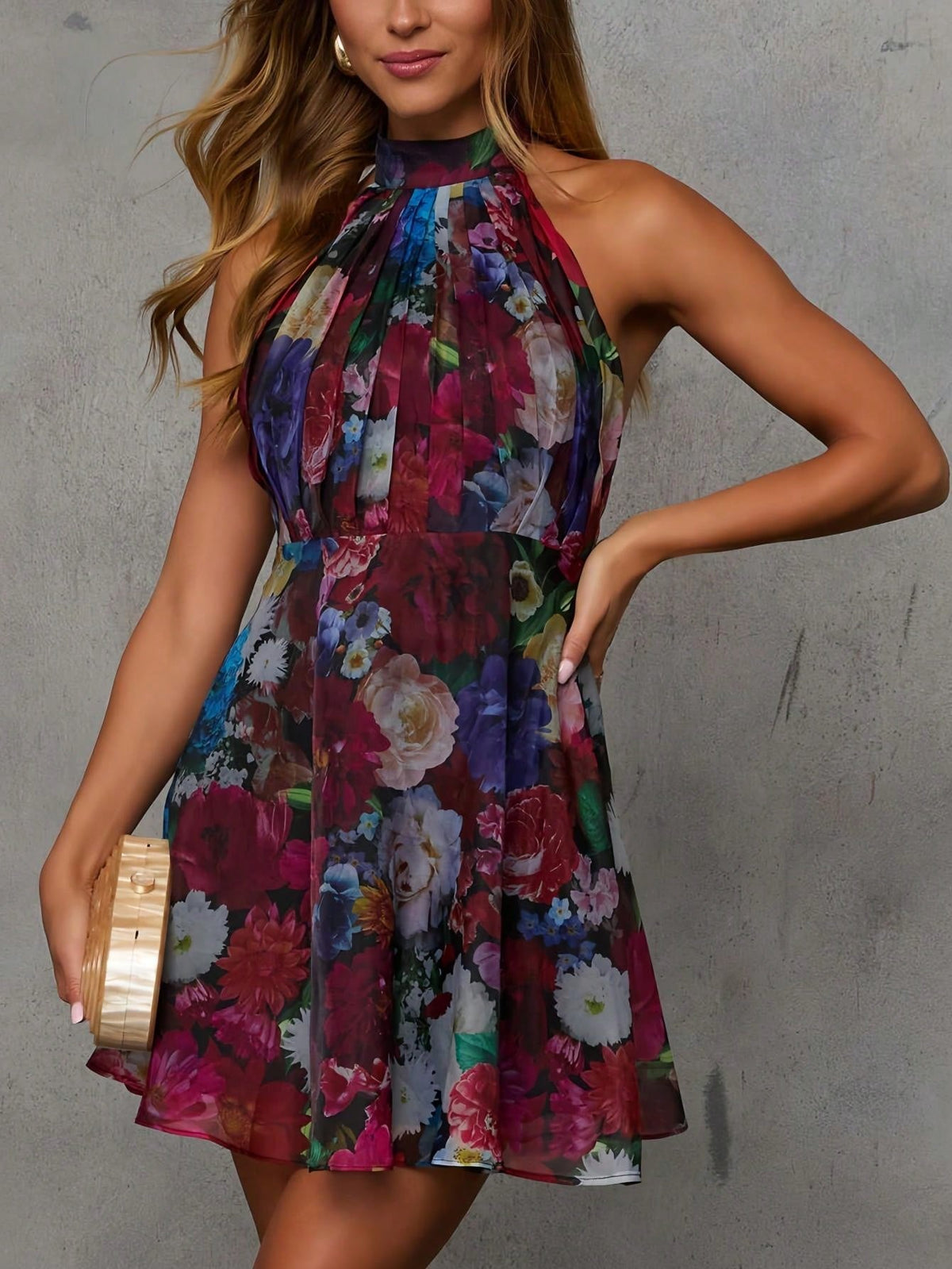 Women's Fashion Halter Neck Printed Pleated Dress