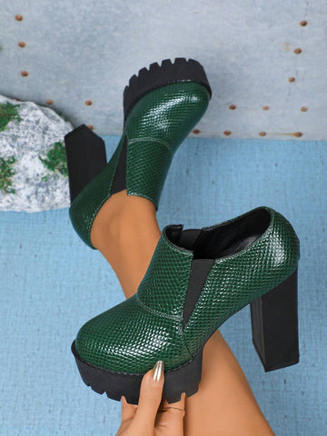Women, Green Lacquer Waterproof Platform High Heels, Spring 2024