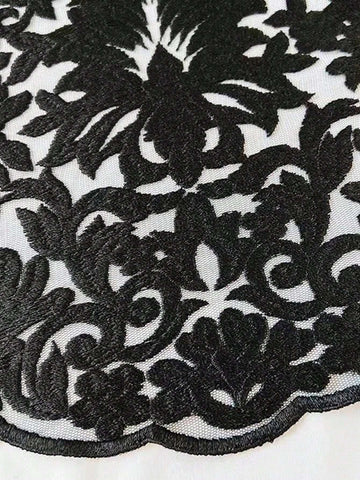 Women's Fashionable Pattern Embroidered Mesh Skirt