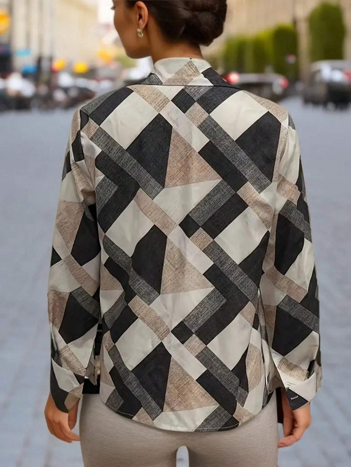 Women's Geometric Printed Long Sleeve Casual Shirt For Spring And Summer