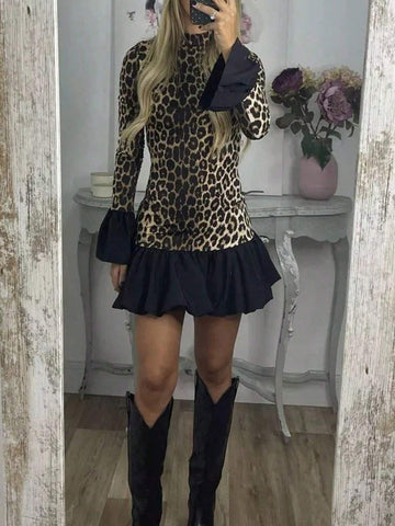 Versatile Mock Neck Long Sleeve Bell Sleeves Leopard Patchwork Pleat