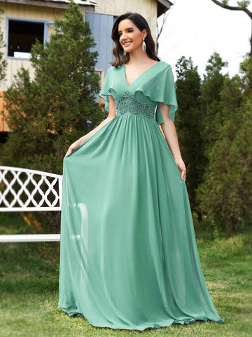 Women's Long Elegant Dress With Cape Sleeve And Plant Embroidery For Formal Evening Party