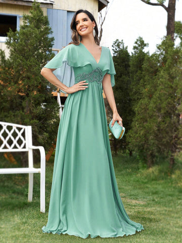 Women's Long Elegant Dress With Cape Sleeve And Plant Embroidery For Formal Evening Party
