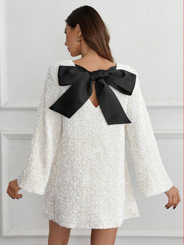 Women's Long Sleeve Back Tie Glitter Dress