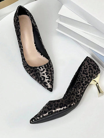 Women's New Style Level 4 Casual Soft Sole Soft Face Non-Tiring Pointed Toe Leopard Print Fashionable