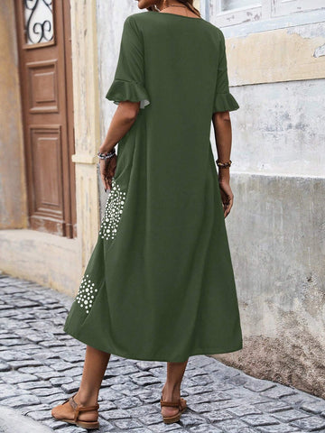 Women's Round Neck Dandelion Printed Pleated Long Dress With Flounce Hem And A-Line Silhouette