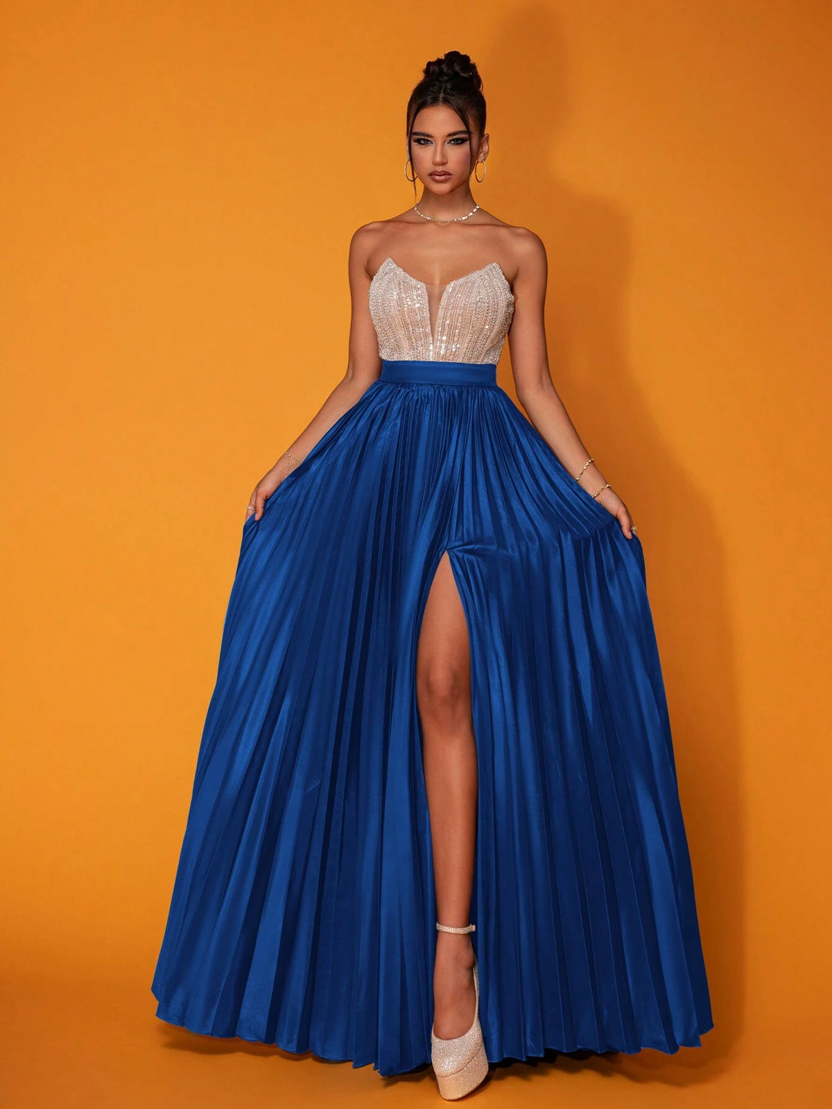 Women's Sequins Patchwork Contrast Color Pleated Slit Hem Strapless Luxe Party Maxi Dress