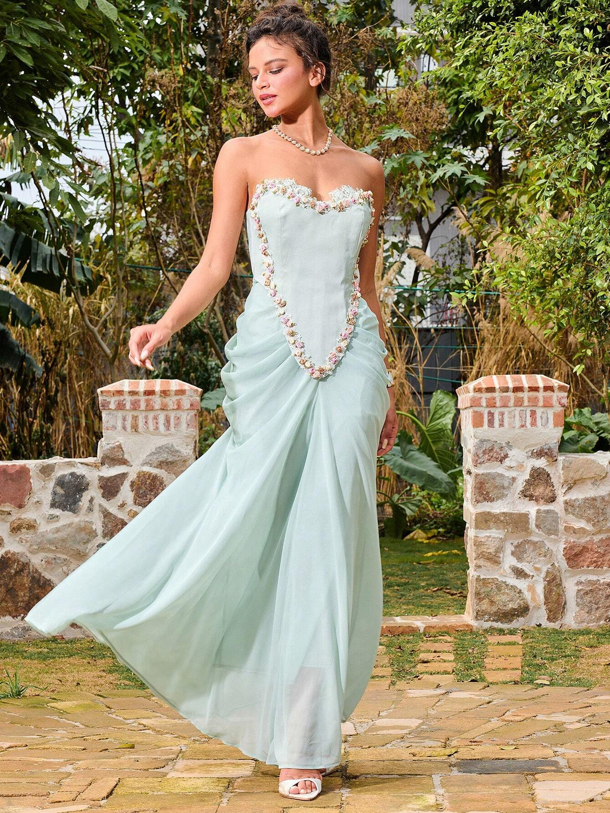 Women's Sexy Strapless Back Lace-Up Mesh Flower Decorated Evening Party Dress