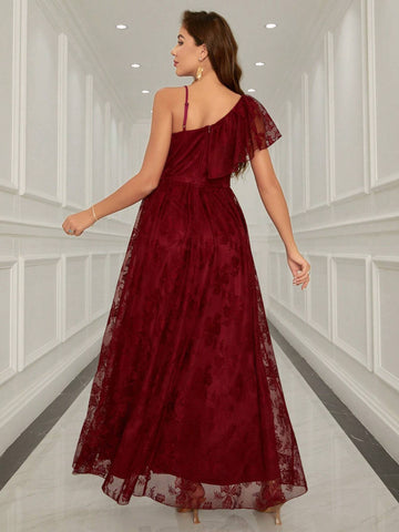 Women's Sleeveless Lace Evening Party Dress With Ruffle Edge Decoration