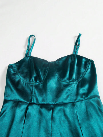 Women's Solid Color Satin Dress With Waistline And Pleats