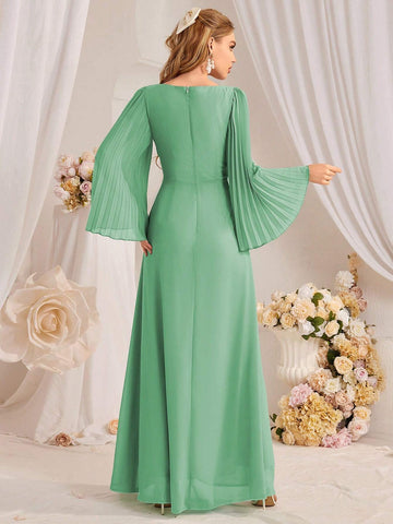Women's Square Neck Pleated Trumpet Sleeve Bridesmaid Dress