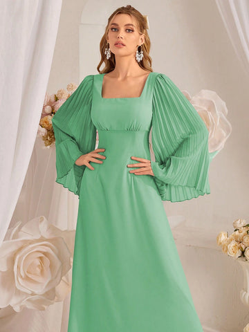 Women's Square Neck Pleated Trumpet Sleeve Bridesmaid Dress