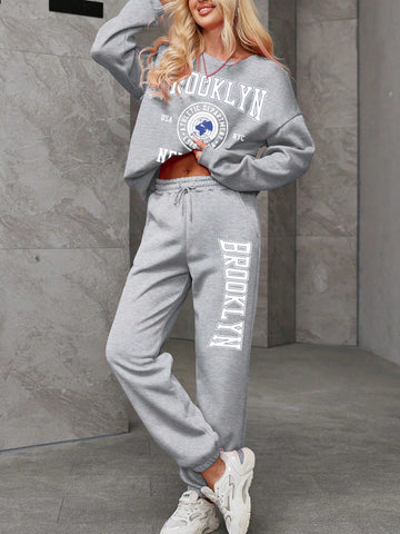 Women's Two-Piece Set With Velvet Warm Light Grey Round Neck Hoodie And Pants Two-Piece Suit, Suitable For Autumn And Winter Warm And Comfortable, Casual Suit