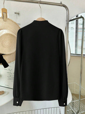 Women's V-Neck Elegant, Graceful, Versatile, Commute Blouse