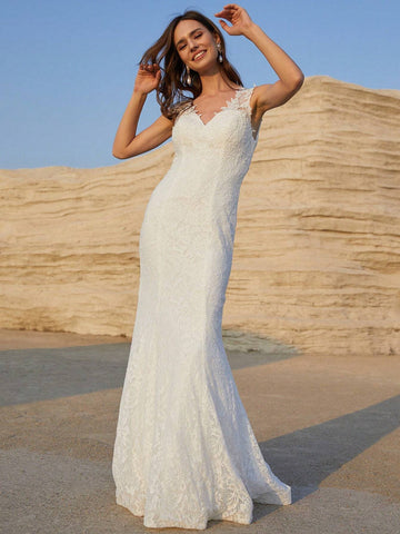 Women's V-Neck Sleeveless Lace Mermaid Wedding Dress With Fish Tail Hem