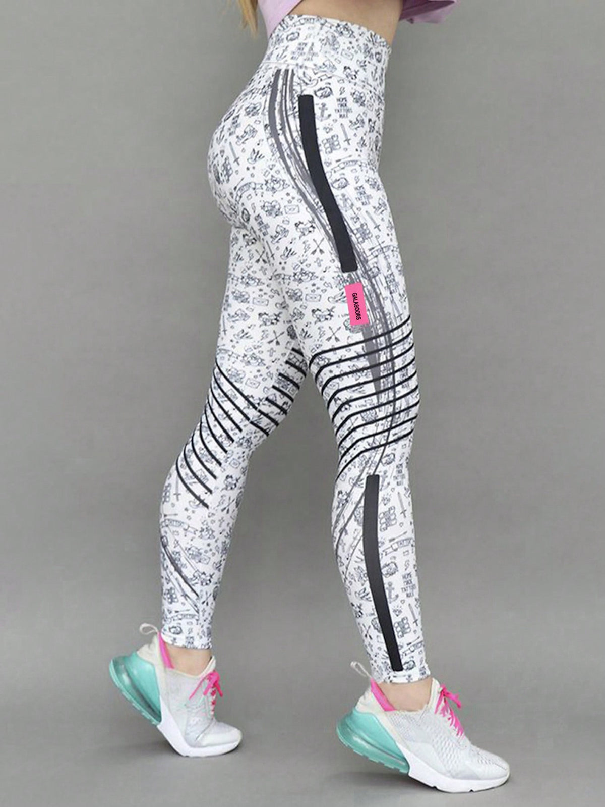 EZwear Graphic Print Biker Shorts