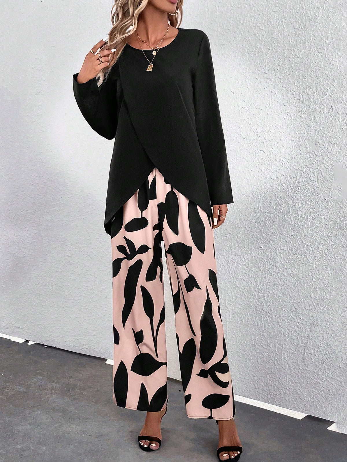 Wrap Hem Top & Leaf Print Wide Leg Pants