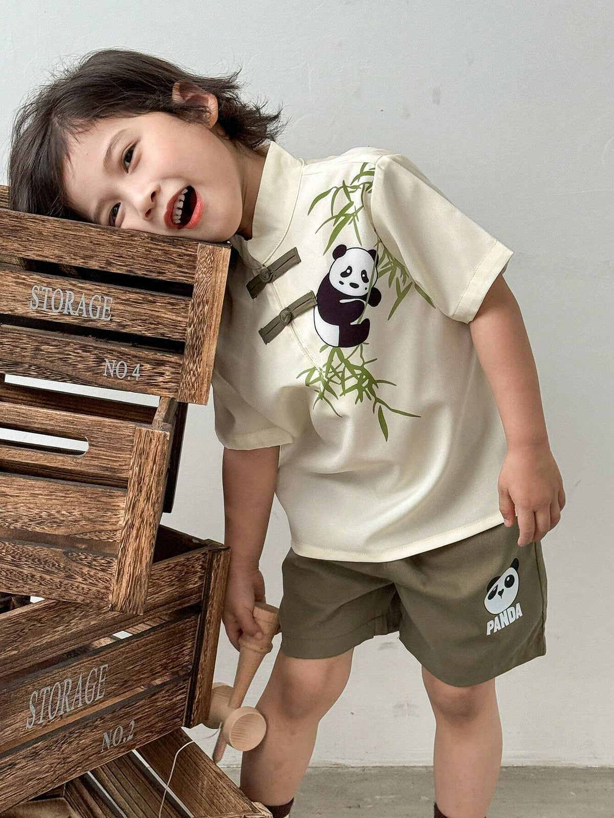 Young Boy Combination Casual Short-Sleeved Shirt With Panda Patterned Flat Buckle Shorts Hanfu