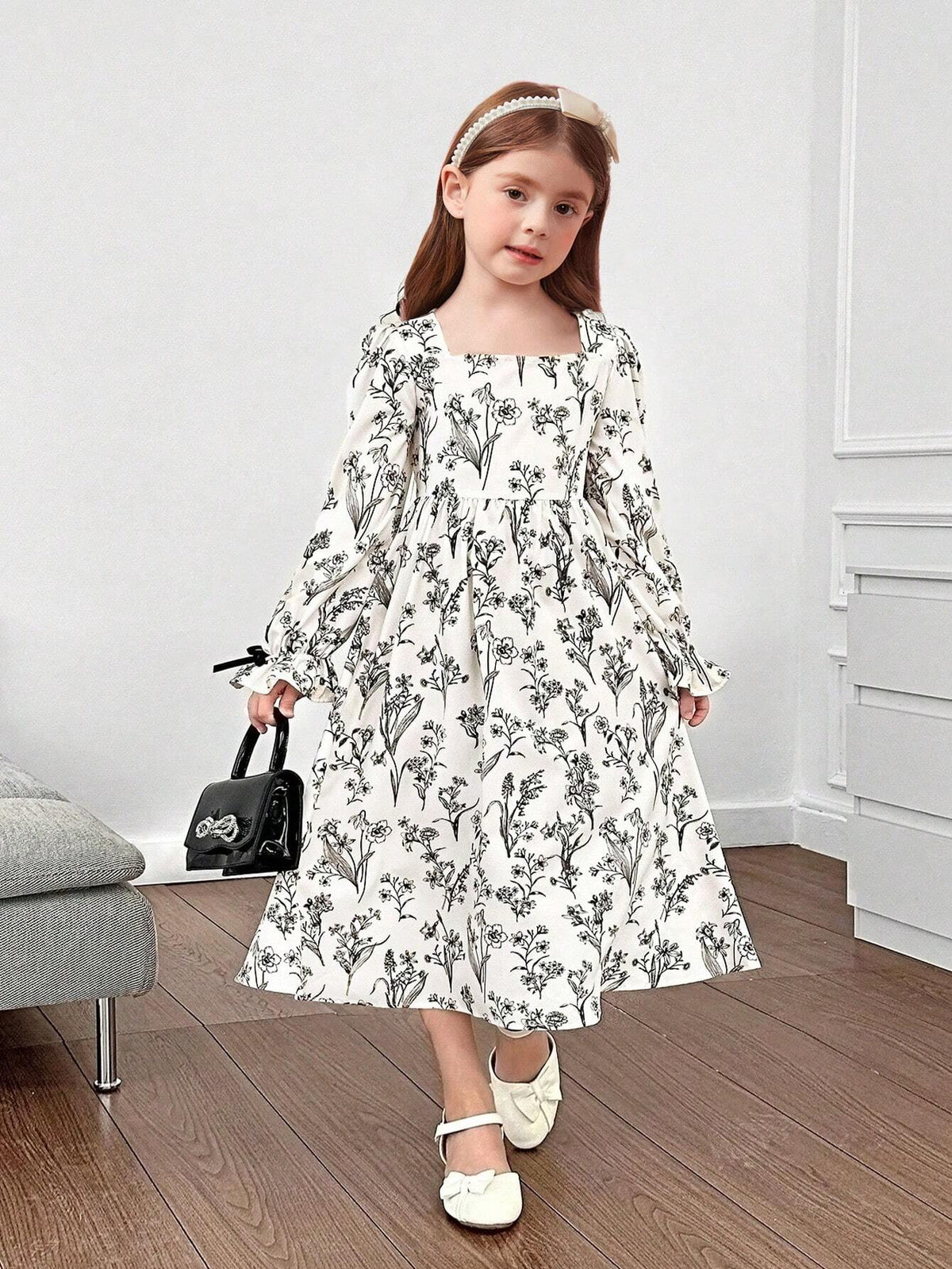 Young Girl 1pc Fashion & Cute & Elagant Square Neck Black Floral Printed Pattern A-Line Dress ,Elegant Long Sleeve Long Dress