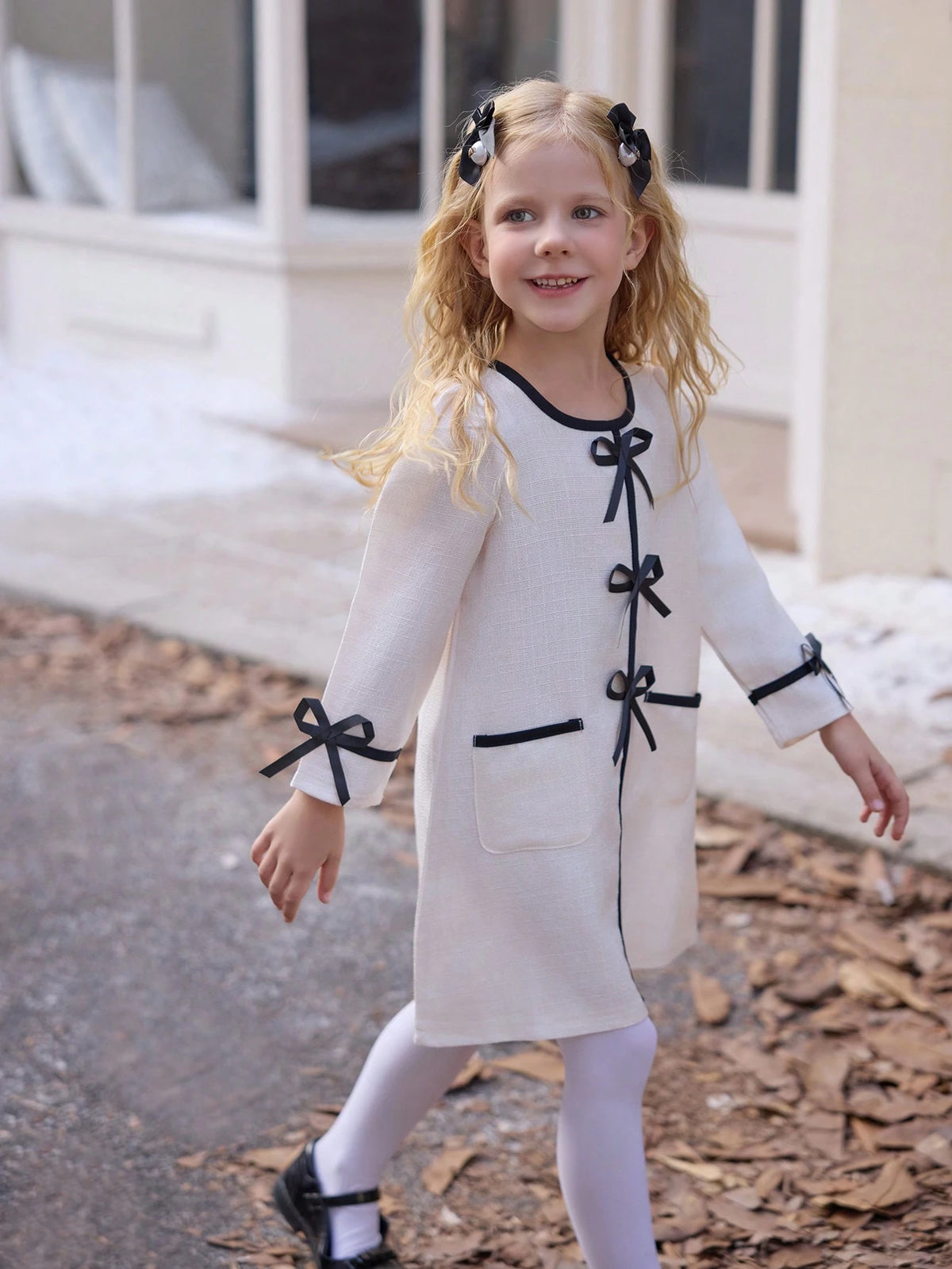 Young Girl Apricot Long Sleeve Cute Bow Comfortable And Fashionable Casual Style Double Pocket Dress, Suitable For Spring And Autumn