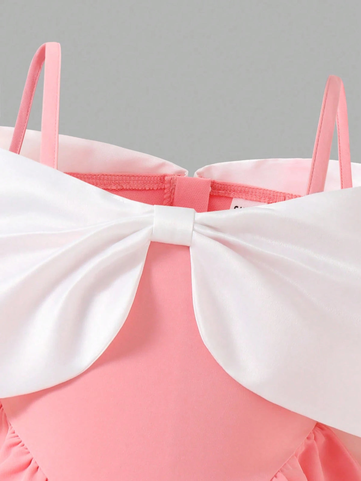 Young Girl Bow Shoulder Ruffle Fashion Party Dress