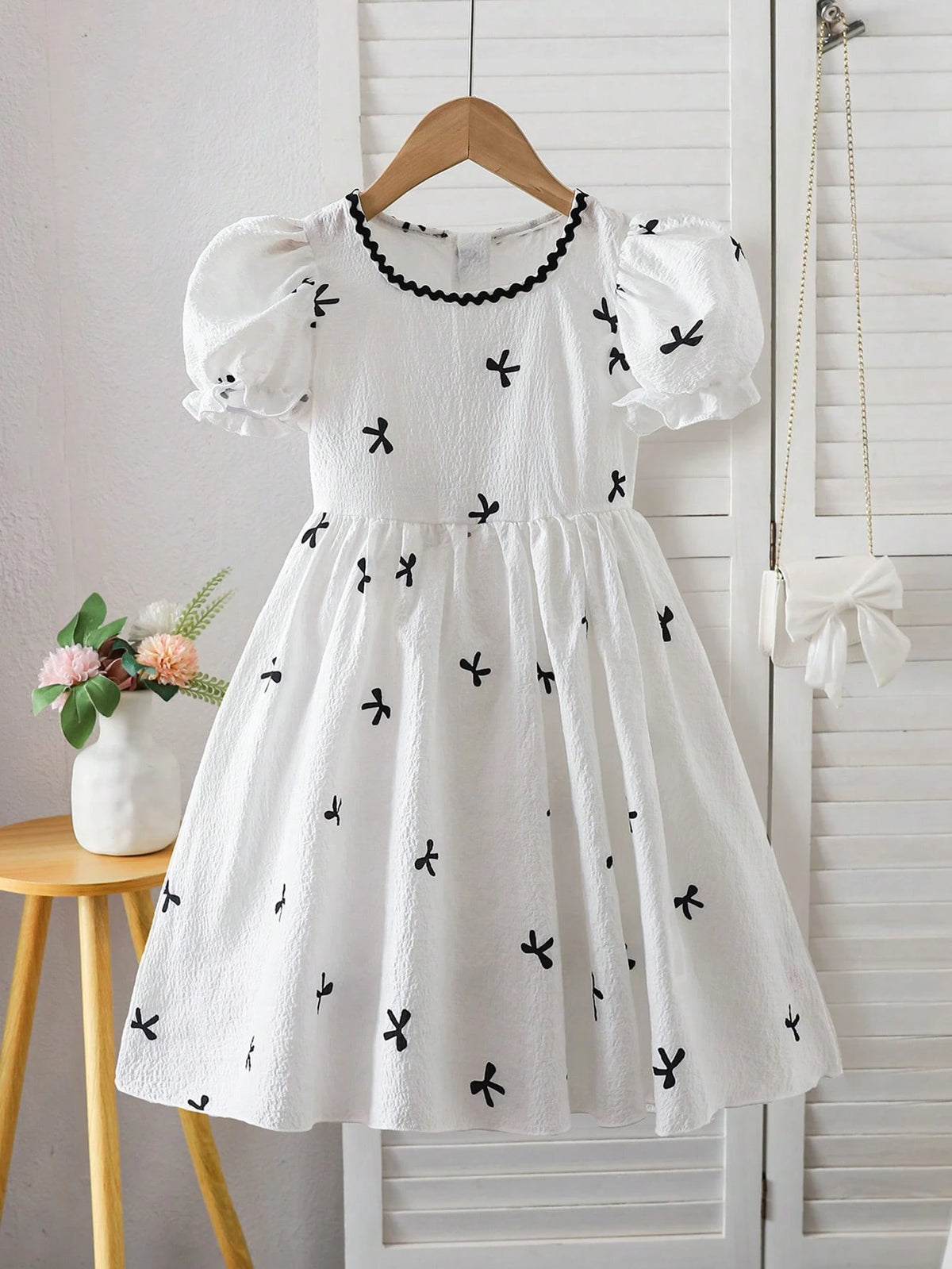 Young Girl Casual Butterfly Printed Puff Sleeve Dress, Spring/Summer