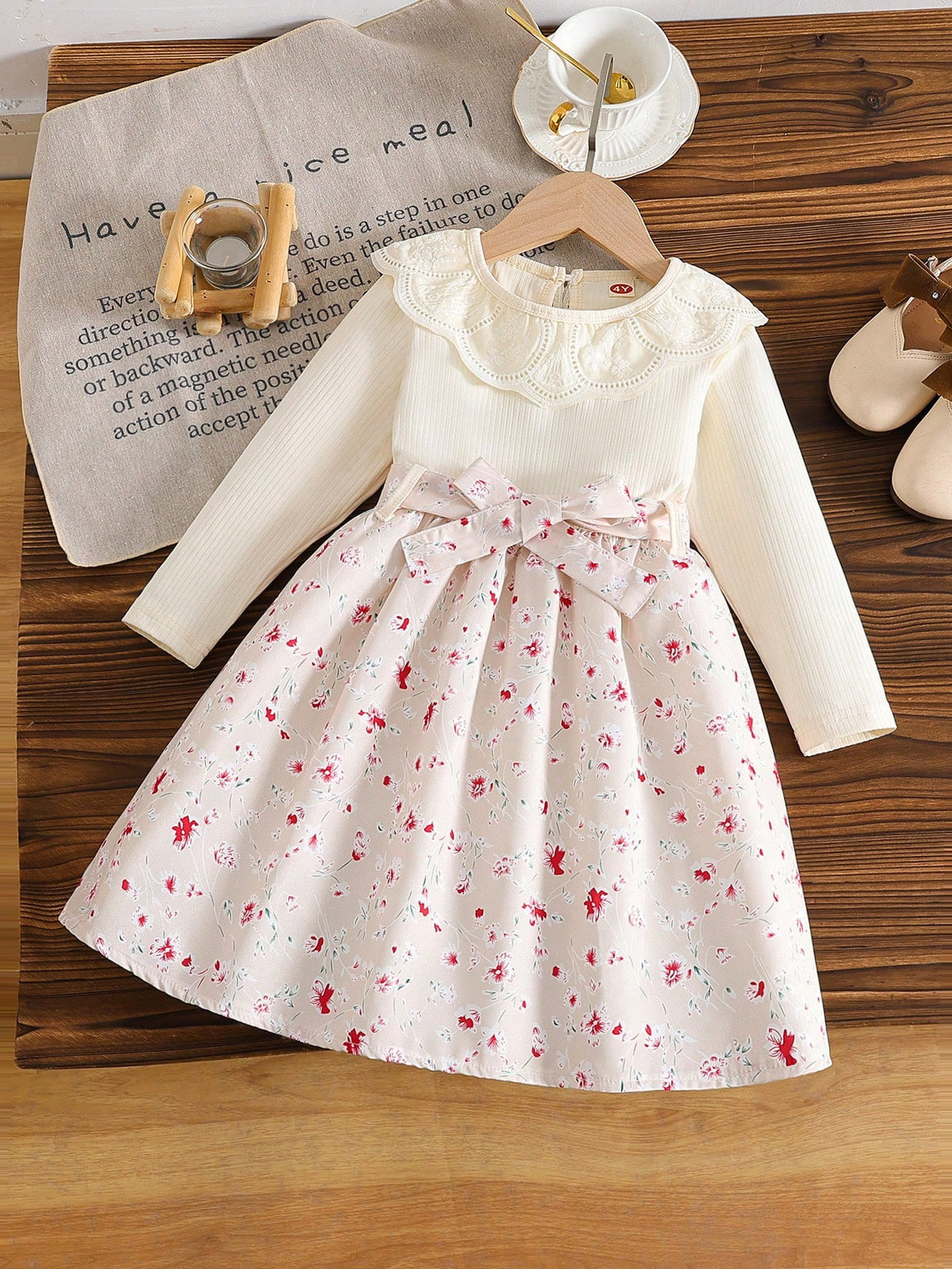 Young Girl Casual Floral Print Dress With Ruffled Collar & Matching Belt