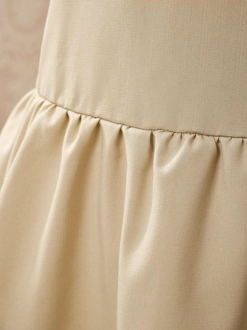 Young Girl College Style Princess Dress With Lace Collar And Puff Sleeves