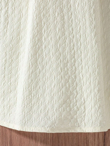 Young Girl' Color Block Dress With Peter Pan Collar, Ruffle Trim Cuffs, Bow Accent, Showing A Sweet And Adorable Style.