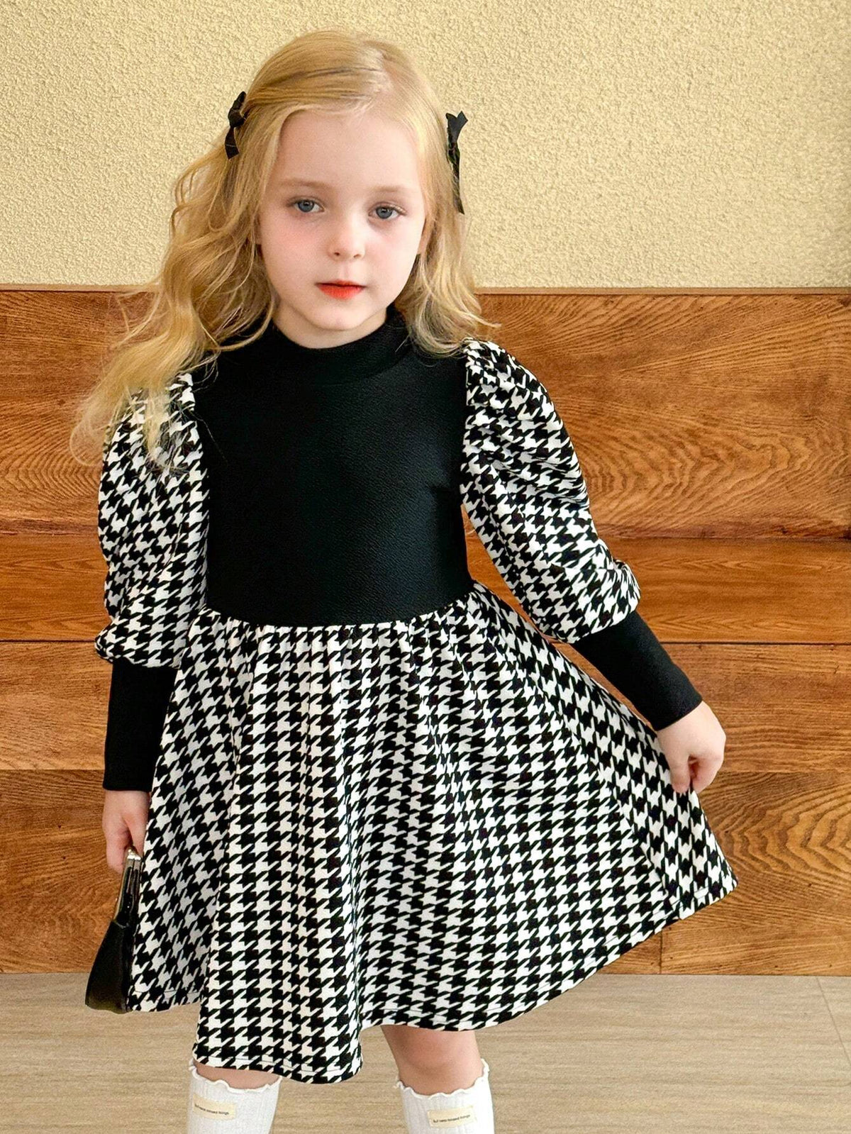 Young Girl Color Block Stand Collar Form-Fitting Gigot Sleeve Knit Dress