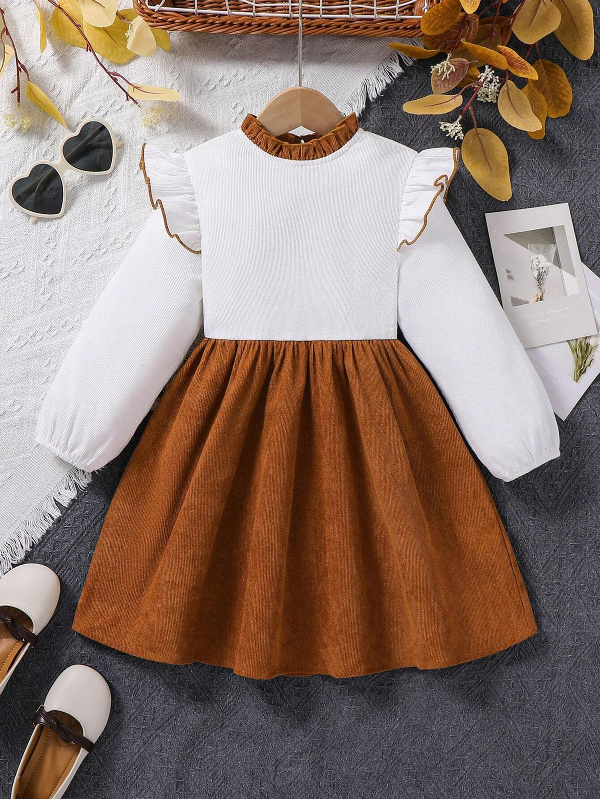 Young Girl Contrast Color Stand Collar Puff Sleeve Fit & Flare Casual Dress