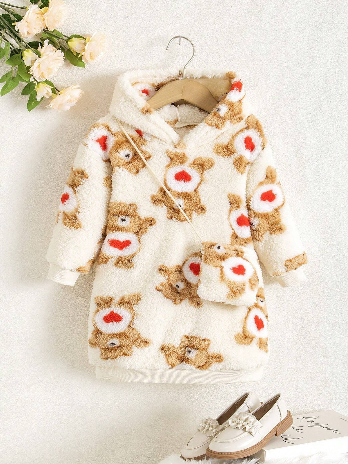 Young Girl' Cute Bear & Heart Print Hooded Sweatshirt, Soft & Warm, Matching Bear Design Bag For Stylish Winter Outfit