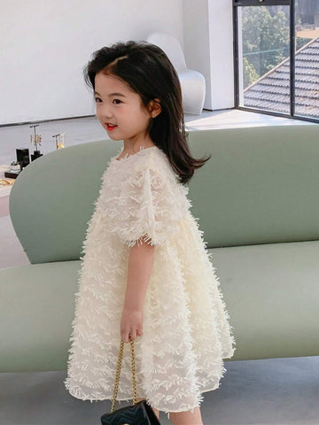 Young Girl Cute Round Neck Short Puff Sleeve Dress