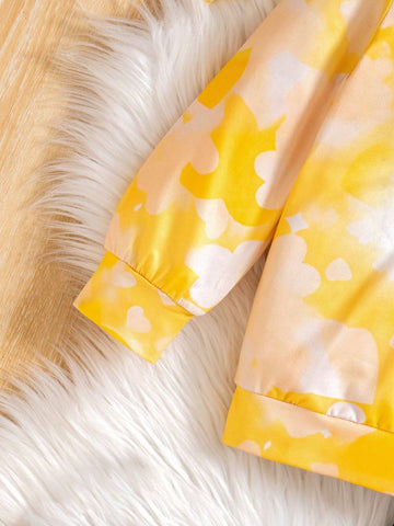 Young Girl' Cute Yellow Hooded Knit Sweater With Cartoon Print, Contrasted With Black Leggings. Comfortable And Fashionable For Everyday Wear. Suitable For Autumn/Winter